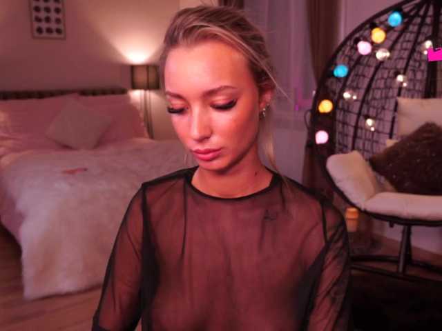 Φωτογραφίες LilyTheReal QUICK WARNING!!! My tight boobs are craving for some oil :P @remain #dominant #mistress #submissive #slave #tattood #newmodel