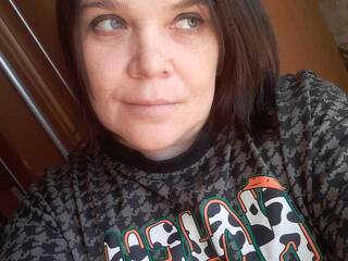 Ερωτική συνομιλία μέσω βίντεο LINDAbv