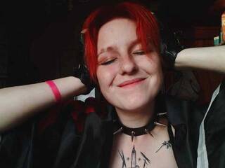 Ερωτική συνομιλία μέσω βίντεο linmi