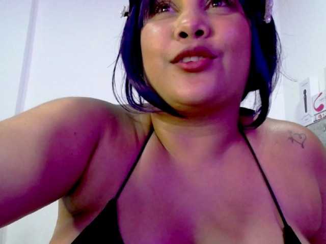 Φωτογραφίες lipsy-cute Explode my pussy with my lush #latina #curvy #bigass #cum #domi