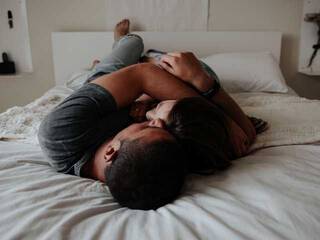 Ερωτική συνομιλία μέσω βίντεο LiRu-TK