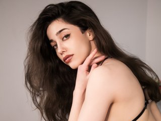 Ερωτική συνομιλία μέσω βίντεο LisaSemily