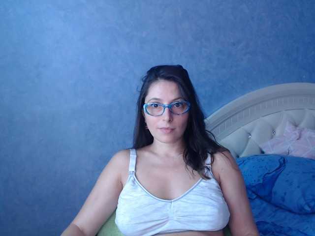 Φωτογραφίες LisaSweet23 hi boys welcome to my room to chat and for hot body to see naked in private))