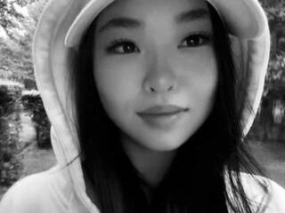 Ερωτική συνομιλία μέσω βίντεο LittleSoMing