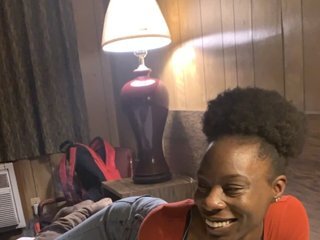 Ερωτική συνομιλία μέσω βίντεο littyleesh1