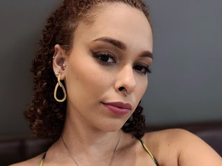 Ερωτική συνομιλία μέσω βίντεο queengeek