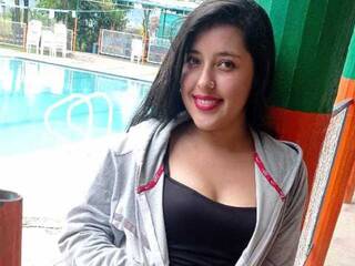 Ερωτική συνομιλία μέσω βίντεο lolahottHype