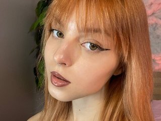 Ερωτική συνομιλία μέσω βίντεο Pretty-girl-smart