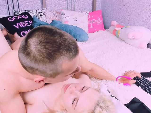 Εκπομπές οθόνης LoveCouplea