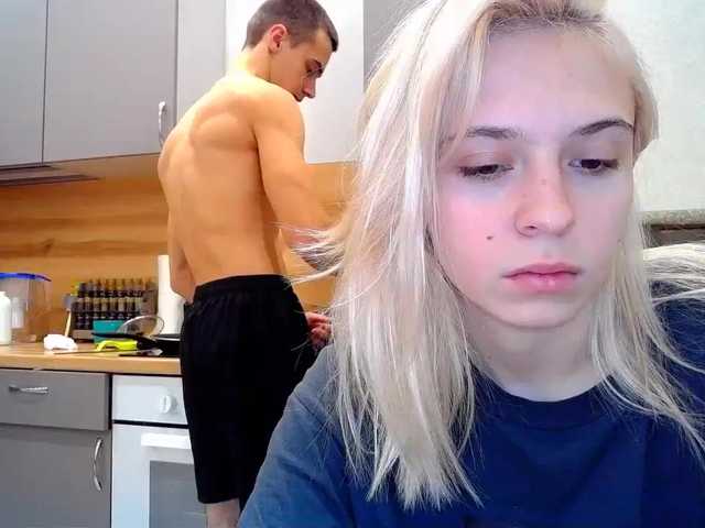 Εκπομπές οθόνης LoveCouplea