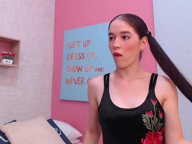 Εκπομπές οθόνης LuciIanaRose