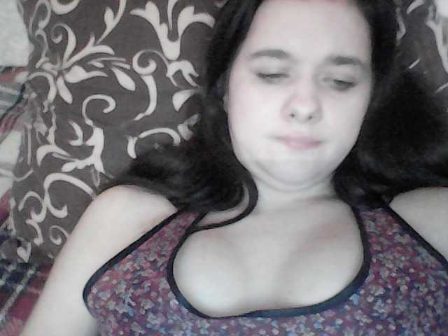 Εκπομπές οθόνης LucyAnDay