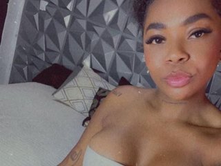 Ερωτική συνομιλία μέσω βίντεο lucyhot4