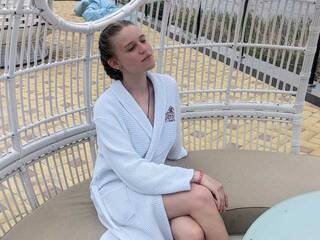 Ερωτική συνομιλία μέσω βίντεο LunaEvan