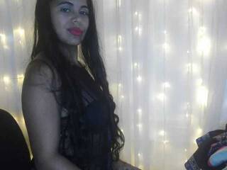 Ερωτική συνομιλία μέσω βίντεο lunaginahot