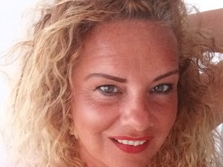 Ερωτική συνομιλία μέσω βίντεο Lussyanna