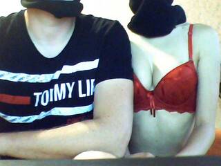 Ερωτική συνομιλία μέσω βίντεο lychie1