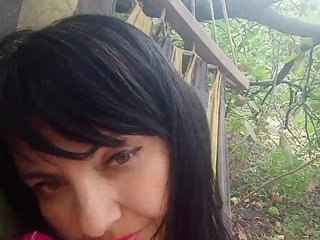 Ερωτική συνομιλία μέσω βίντεο LynnYana