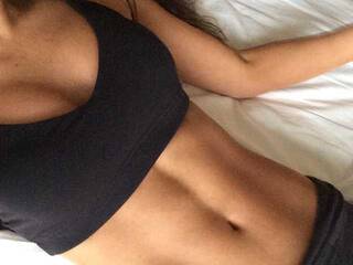 Ερωτική συνομιλία μέσω βίντεο lyusida