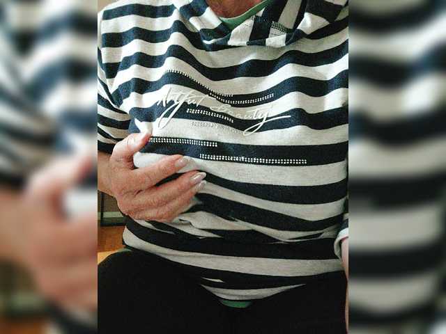 Εκπομπές οθόνης MadamSG