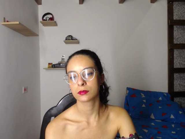 Εκπομπές οθόνης Madelyne