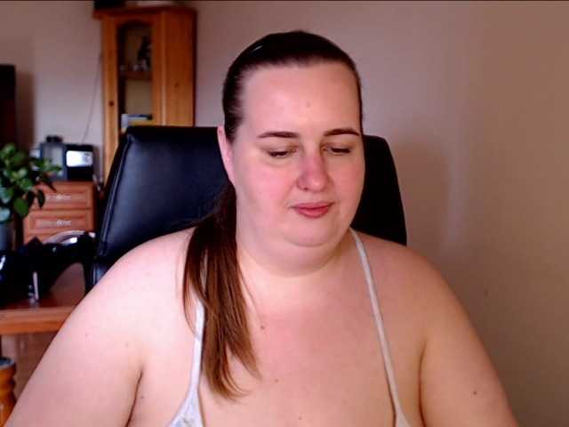 Φωτογραφίες MadelineFlirt #bigtits #curvy #fetish #domination #BBW