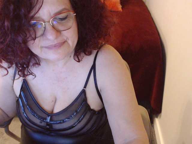 Φωτογραφίες maggiemilff68 #mistress #mommy #roleplay #squirt #cei #joi #sph - every flash 50 tok - masturbate and multisquirt 450- one tip