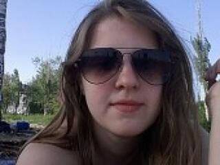 Ερωτική συνομιλία μέσω βίντεο mahach3