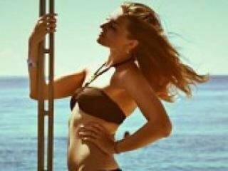 Ερωτική συνομιλία μέσω βίντεο maidanna