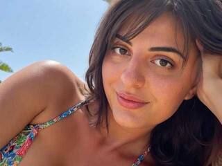 Ερωτική συνομιλία μέσω βίντεο MaiteLifa