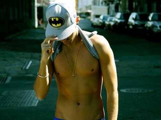 Ερωτική συνομιλία μέσω βίντεο MaksMacra