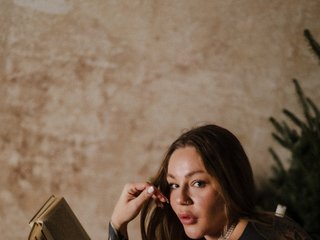 Ερωτική συνομιλία μέσω βίντεο MiraLuna