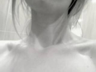 Ερωτική συνομιλία μέσω βίντεο malva777