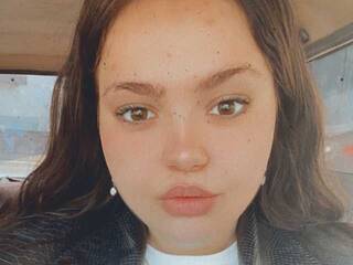 Ερωτική συνομιλία μέσω βίντεο Mango704