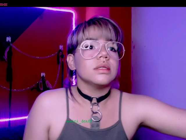 Εκπομπές οθόνης marciscott