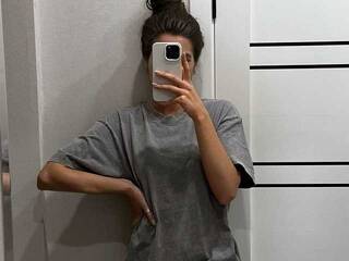 Ερωτική συνομιλία μέσω βίντεο Margo691