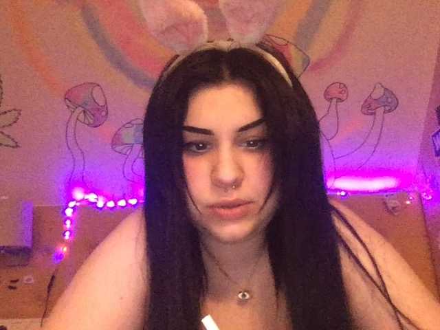 Φωτογραφίες MarianaWillss Help me to get 500 tokens babes:*