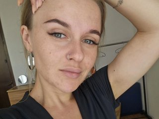 Ερωτική συνομιλία μέσω βίντεο MaribelRiver