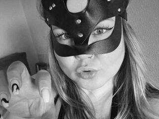 Ερωτική συνομιλία μέσω βίντεο MariKyri