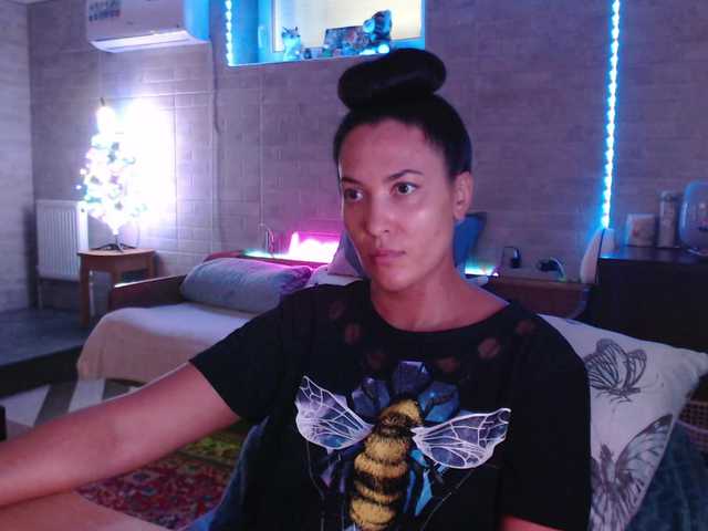 Εκπομπές οθόνης Marina4Love