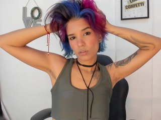 Ερωτική συνομιλία μέσω βίντεο marley-luna