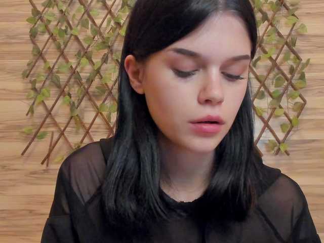 Εκπομπές οθόνης MaryKruz