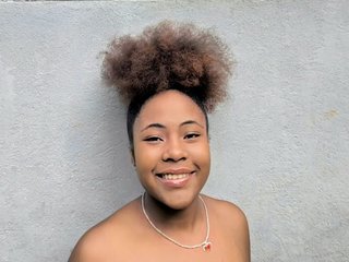 Ερωτική συνομιλία μέσω βίντεο Mathildahh