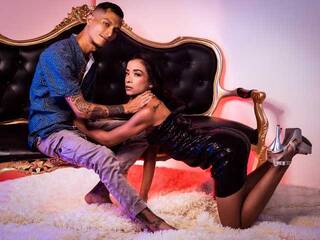 Ερωτική συνομιλία μέσω βίντεο MaxandAnnie