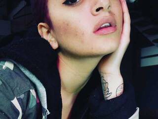 Ερωτική συνομιλία μέσω βίντεο mayaevanss