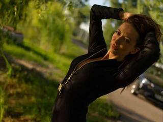 Ερωτική συνομιλία μέσω βίντεο MayaHipnoteyes