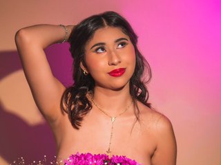 Ερωτική συνομιλία μέσω βίντεο MayaMoretti