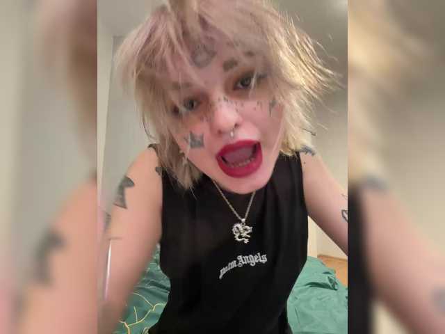 Εκπομπές οθόνης MelindaArnold