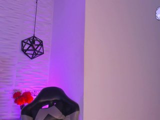 Ερωτική συνομιλία μέσω βίντεο Melody-Black