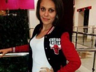 Ερωτική συνομιλία μέσω βίντεο melyadora